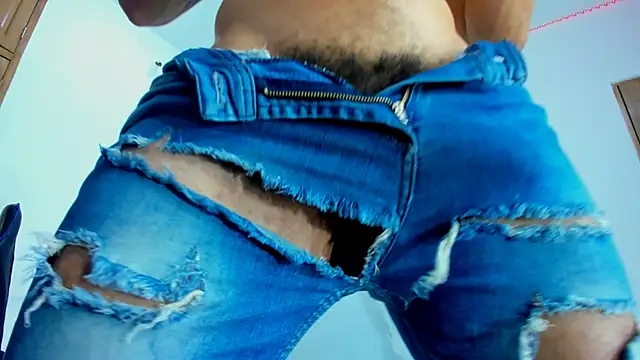 Snapshot of magic_mike_26 chatting on 11.26.25 magic mike 26 online show from 11.26.25