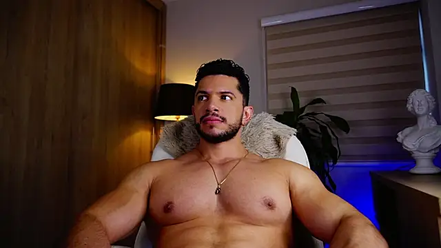 Erick Thompsonx online show from 10.02.25