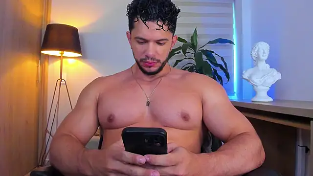 Erick Thompsonx online show from 04.25.26