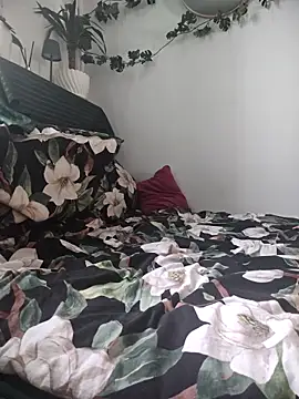 BabyFaceMia online show from 11.05.25