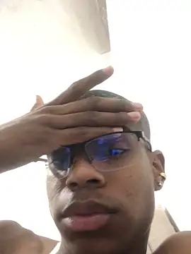 criss zuri online show from 11.28.25