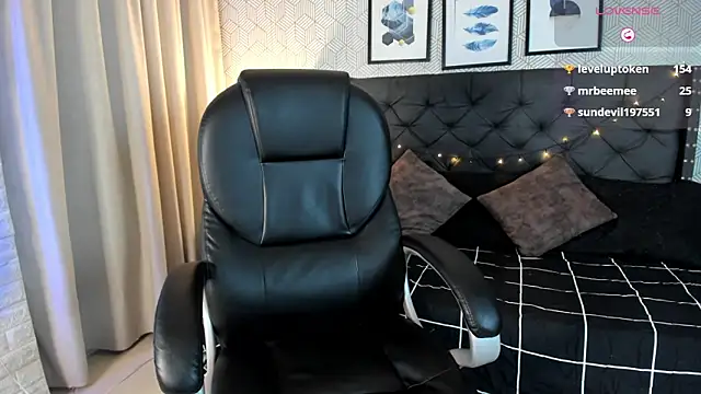 sophie  blare online show from 02.10.26