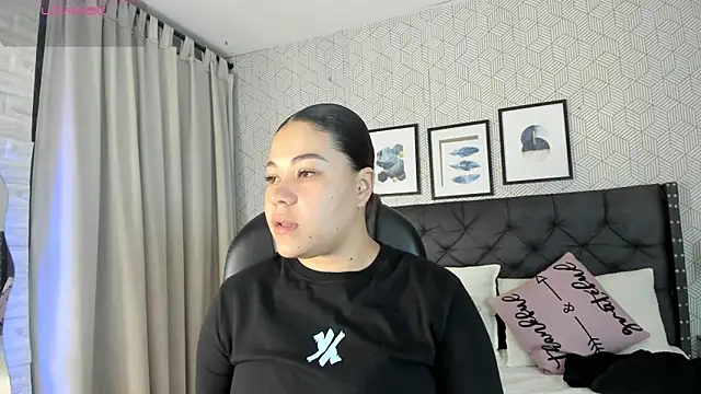 sophie  blare online show from 05.04.26