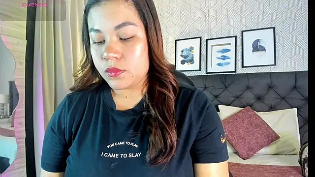 sophie  blare online show from 06.24.26