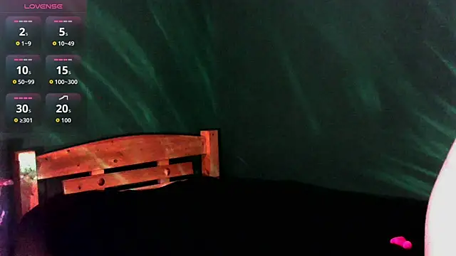 Snapshot of TentacionD chatting on 09.14.25 TentacionD online show from 09.14.25