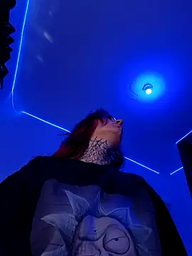 Snapshot of blazed_vixen chatting on 03.01.26 blazed vixen online show from 03.01.26