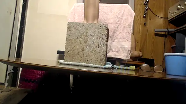 Snapshot of BiglovelyXXL chatting on 03.04.26 BiglovelyXXL online show from 03.04.26