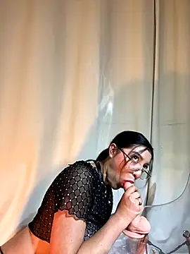 Snapshot of kaylii_purple chatting on 09.11.25 kaylii purple online show from 09.11.25