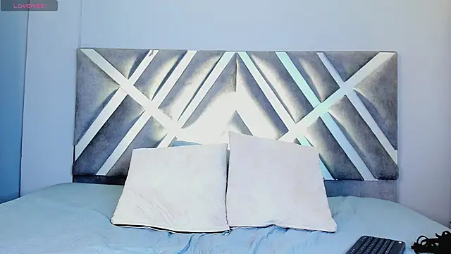 Snapshot of kaylii_purple chatting on 10.04.25 kaylii purple online show from 10.04.25