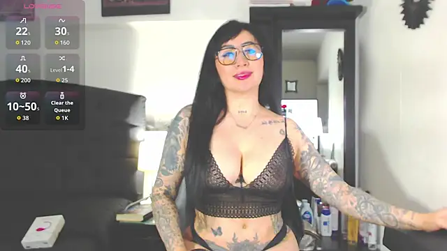 Snapshot of Vicky_hotmilf chatting on 10.03.25 Vicky hotmilf online show from 10.03.25