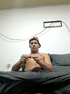 Snapshot of spicyboysvenezuelan chatting on 09.23.25 spicyboysvenezuelan online show from 09.23.25