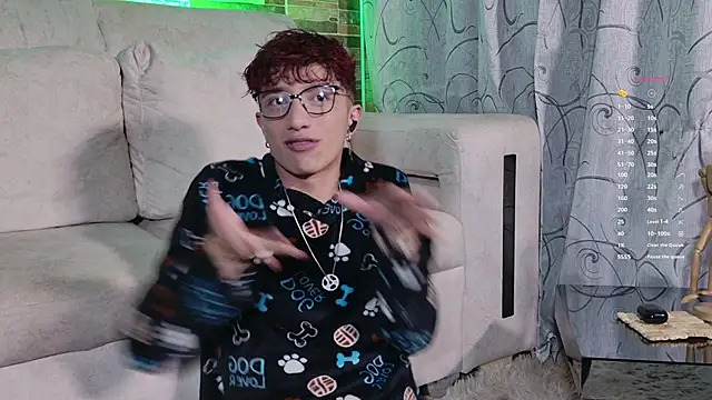 Snapshot of mhatias_ chatting on 02.25.26 mhatias online show from 02.25.26