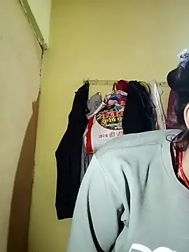 Snapshot of Jaya_Iyer chatting on 11.18.25 Jaya Iyer online show from 11.18.25