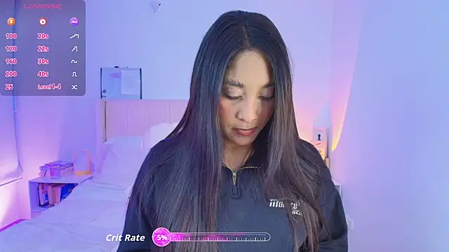 Snapshot of Megan_ale chatting on 10.03.25 Megan ale online show from 10.03.25