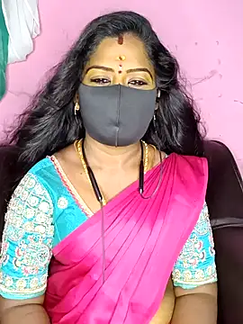 Snapshot of tamilammukuttyy chatting on 09.13.25 tamilammukuttyy online show from 09.13.25