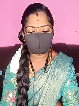 Snapshot of tamilammukuttyy chatting on 09.23.25 tamilammukuttyy online show from 09.23.25