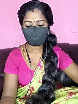 Snapshot of tamilammukuttyy chatting on 09.26.25 tamilammukuttyy online show from 09.26.25