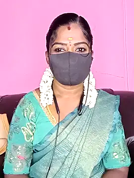 Snapshot of tamilammukuttyy chatting on 09.28.25 tamilammukuttyy online show from 09.28.25