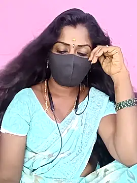 Snapshot of tamilammukuttyy chatting on 10.17.25 tamilammukuttyy online show from 10.17.25