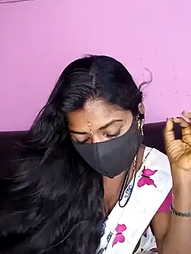 Snapshot of tamilammukuttyy chatting on 11.11.25 tamilammukuttyy online show from 11.11.25