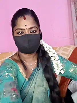 Snapshot of tamilammukuttyy chatting on 11.21.25 tamilammukuttyy online show from 11.21.25