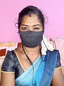 Snapshot of tamilammukuttyy chatting on 11.26.25 tamilammukuttyy online show from 11.26.25