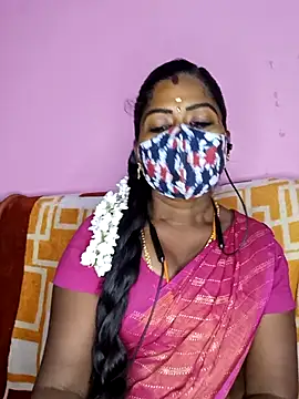 Snapshot of tamilammukuttyy chatting on 11.29.25 tamilammukuttyy online show from 11.29.25