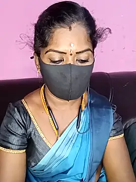 Snapshot of tamilammukuttyy chatting on 12.04.25 tamilammukuttyy online show from 12.04.25