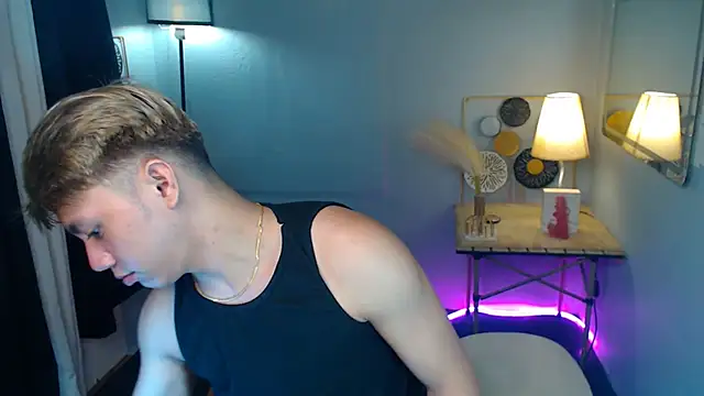 Urfucker drei online show from 09.24.25