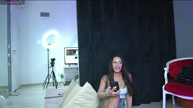 SarahMystique online show from 10.30.25