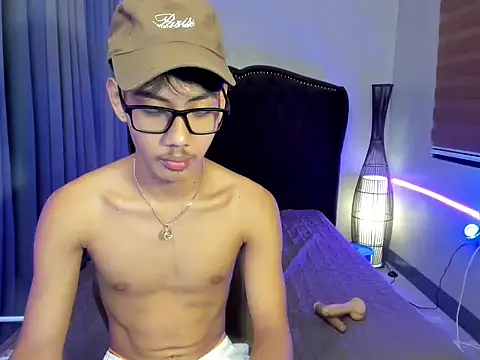 Snapshot of fucking_hot2 chatting on 04.10.26 fucking hot2 online show from 04.10.26