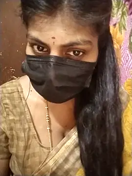 Nithiila online show from 11.14.25