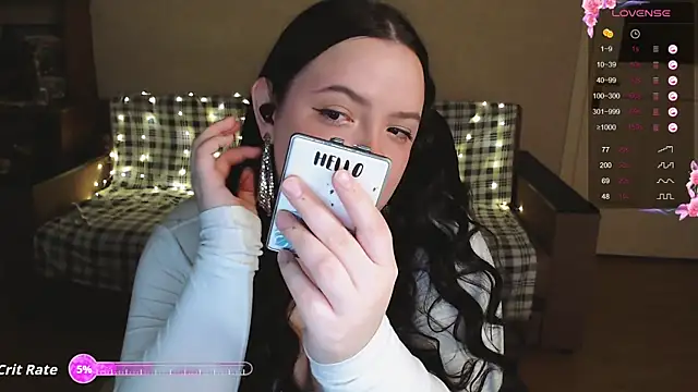 EmillyBones online show from 11.02.25