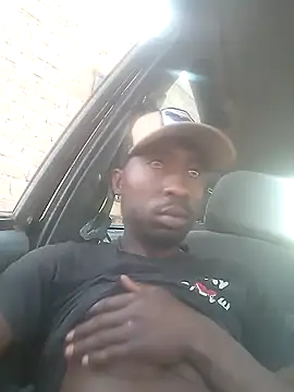 Snapshot of SlimBiggCock chatting on 10.26.25 SlimBiggCock online show from 10.26.25