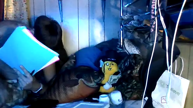 Snapshot of Duanennnn chatting on 09.09.25 Duanennnn online show from 09.09.25