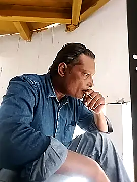 Snapshot of bisexdon chatting on 09.22.25 bisexdon online show from 09.22.25