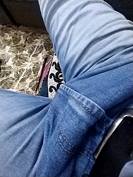 Snapshot of bisexdon chatting on 10.07.25 bisexdon online show from 10.07.25