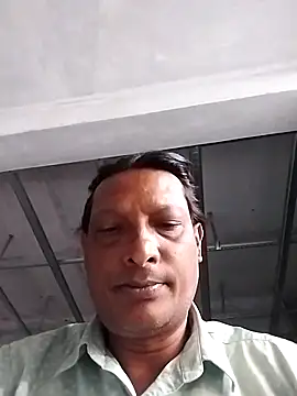 Snapshot of bisexdon chatting on 10.13.25 bisexdon online show from 10.13.25