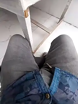 Snapshot of bisexdon chatting on 10.22.25 bisexdon online show from 10.22.25