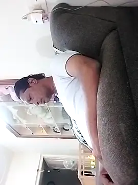 Snapshot of bisexdon chatting on 10.31.25 bisexdon online show from 10.31.25