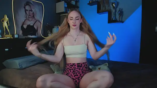 Snapshot of Dana__Whitttte chatting on 11.17.25 Dana Whitttte online show from 11.17.25