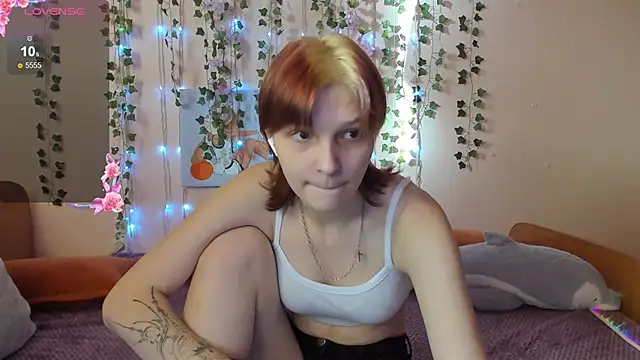 AudreyyKim online show from 11.21.25