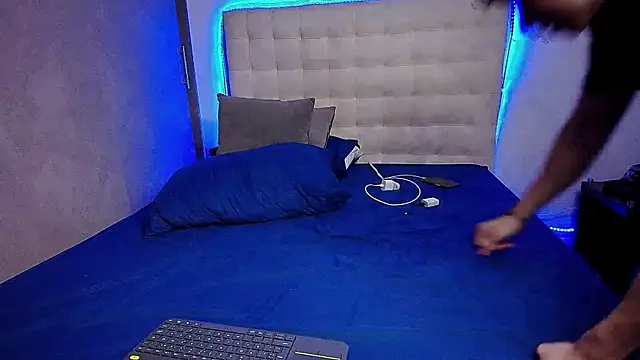 DionKnox online show from 11.23.25