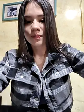 Snapshot of CHARLOTTE__05 chatting on 09.10.25 CHARLOTTE 05 online show from 09.10.25