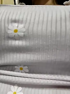 Snapshot of CHARLOTTE__05 chatting on 10.15.25 CHARLOTTE 05 online show from 10.15.25