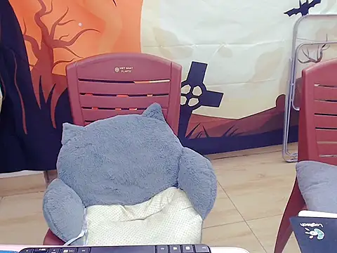 Snapshot of Funnygirl_9x chatting on 11.04.25 Funnygirl 9x online show from 11.04.25