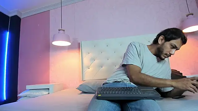 Boss Domiinator online show from 05.01.26