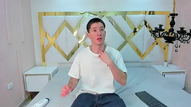 HunterHeat  online show from 09.12.25