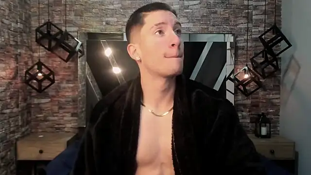 HunterHeat  online show from 12.04.25