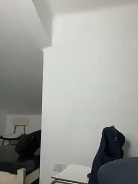 Snapshot of ferluvely chatting on 09.24.25 ferluvely online show from 09.24.25